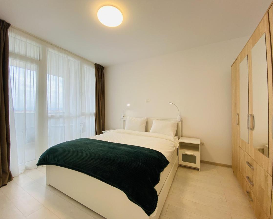 Charming Flat In Brasov With Balcony Panoramic View Appartement Buitenkant foto